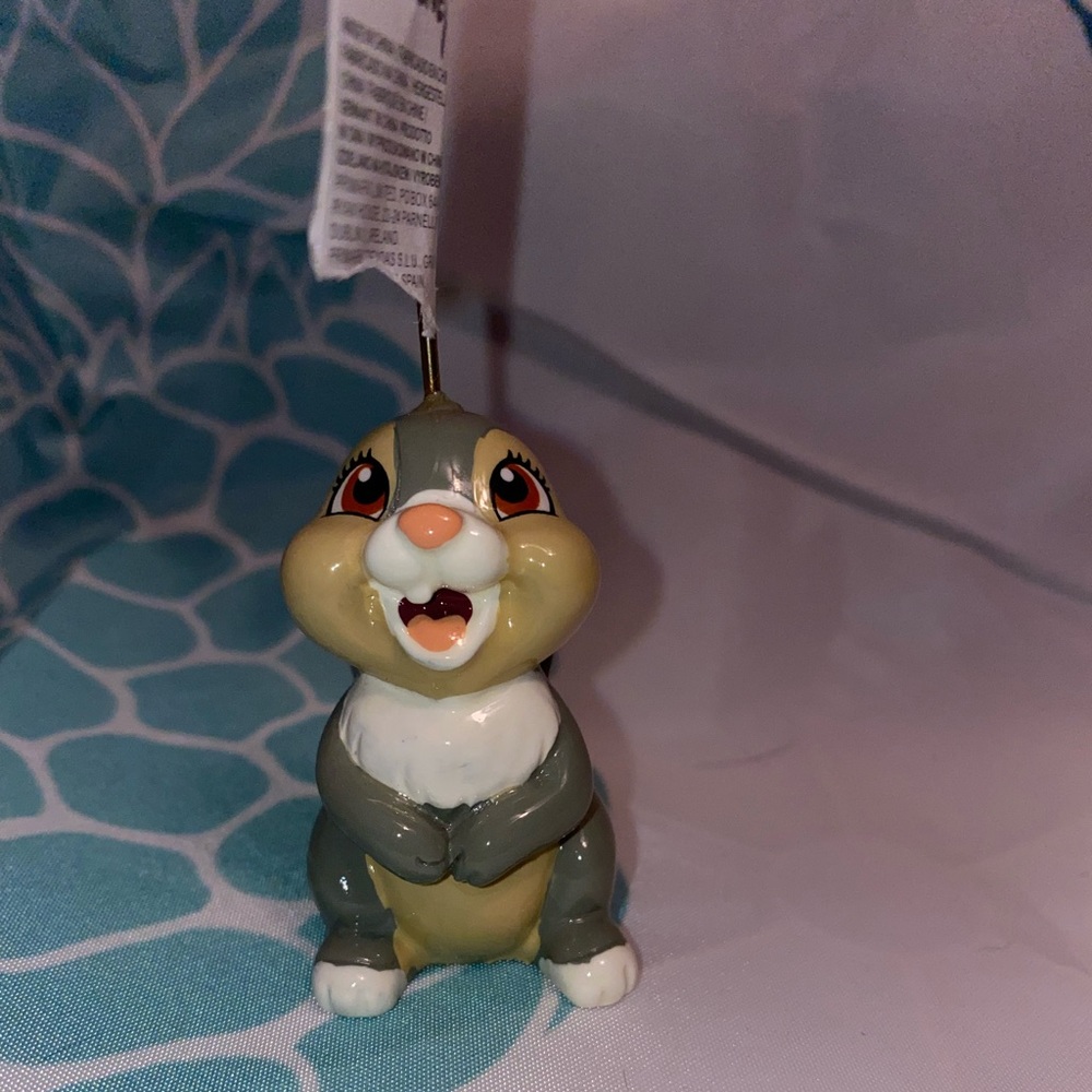 Thumper photo/card holder